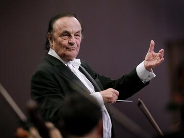 Големият швейцарски диригент Шарл Дютоа с концерт в зала „България“