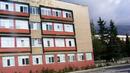 Учениците на гимназията със строшени прозорци в Сопот останаха у дома