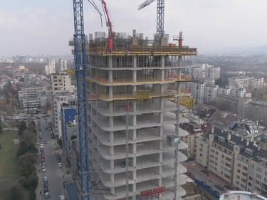 ДНСК спря строежа на небостъргача в "Лозенец"