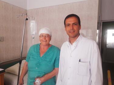 Наш лекар спаси жена с тумор, в Англия й обещали операция след година