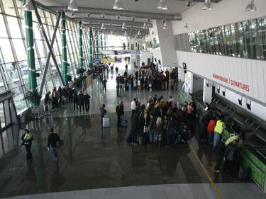 Сигнал за бомба затвори летище "Пловдив"