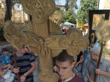 Православните отбелязват Кръстовден