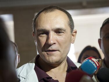 България пита ОАЕ дали наистина Васил Божков е освободен
