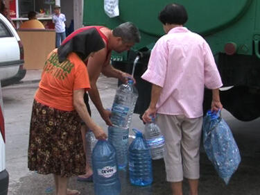 Близо 18 000 великотърновци стоят трети ден без вода