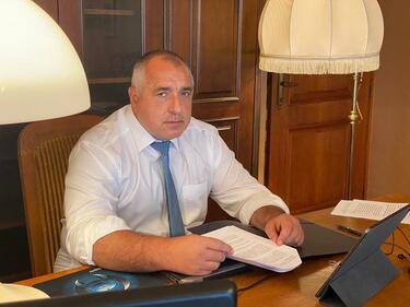 Борисов: Добавки и увеличение на заплатите на всички на първа линия