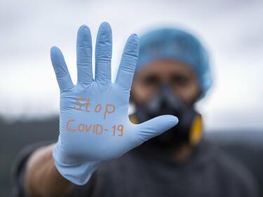 СЗО отчита спад в случаите на COVID-19 в Европа, но скок на смъртността
