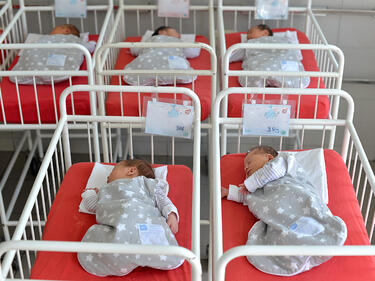 Рекорден брой бебета родени в столични АГ-та през пандемичната 2020-а