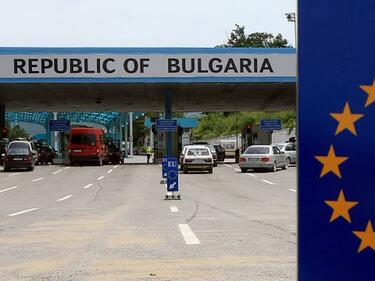 От събота България затваря границите си за идващи от куп държави
