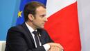 Гражданин удари шамар на френския президент (ВИДЕО)