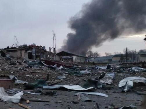 Въздушен удар беше предприет срещу военна база край Яворов в