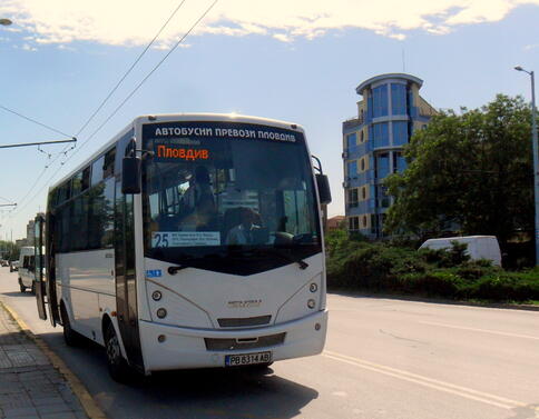Шофьор на автобус от градския транспорт в Пловдив и кондуктор бяха жестоко