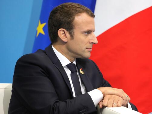 Френският президент Еманюел Макрон предупреди днес сънародниците си в края