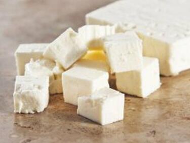 Фалшивото сирене е сред най-поскъпналите стоки
