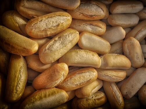 Хлябът от пълнозърнесто брашно помага за намаляване на теглото и