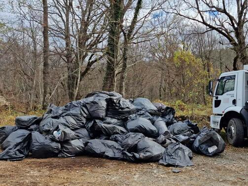 Над 30 тона битови отпадъци бяха събрани и извозени от