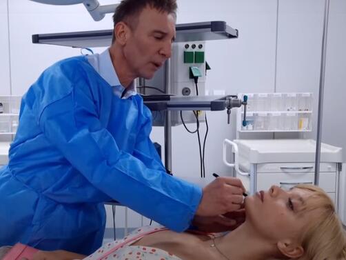 Виктор Калев стана пластичен хирург в новия филм на Мариан