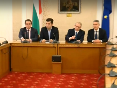 Продължаваме промяната  обсъдиха днес с Демократична България Български възход и БСП предложението