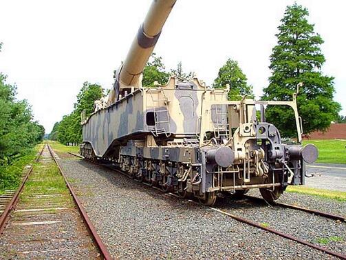 Полша планира да изпрати рота от произведените в Германия танкове