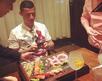 Роналдо дава заплата на готвач, който да му прави суши