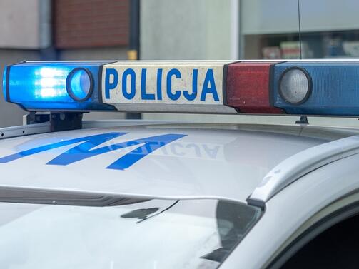 Задържаха полицейски служител, заплашил 20-годишна жена от Ловеч, собщиха от