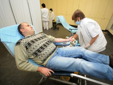 Над половината българи никога не са дарявали кръв
