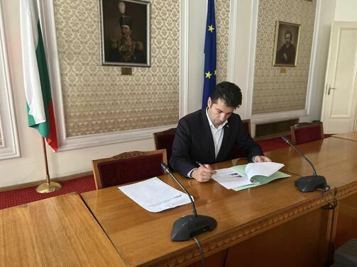 България трябва да превърне в свой приоритет реформата на службите