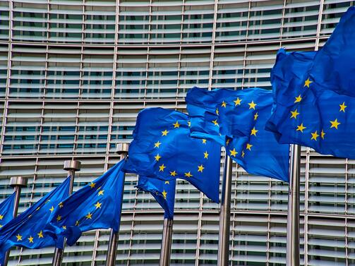 Европейската комисия ще представи днес годишния доклад за върховенството на