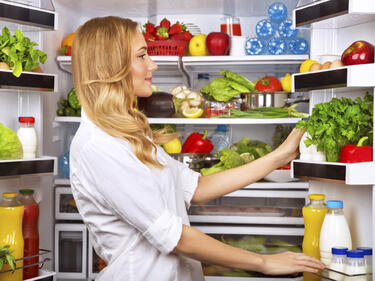 Експерти: Има неща, които не бива да се съхраняват над хладилника