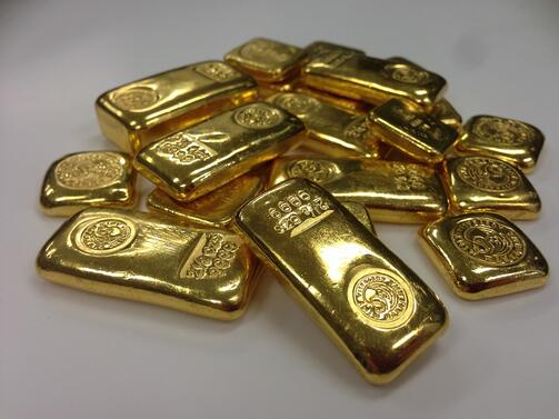 Цената на златото бележи нови рекорди на борсата за инвестиционно
