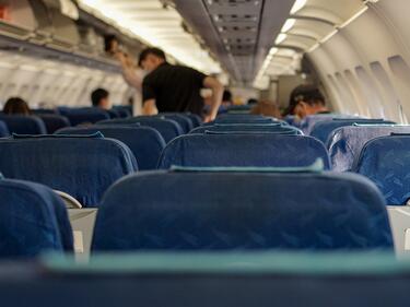Безопасните места: Къде е най-сигурно да седим в самолета