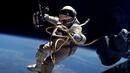 НАСА чака предложения за частни космически „таксита"