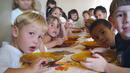 Половината българи искат децата да се хранят здравословно