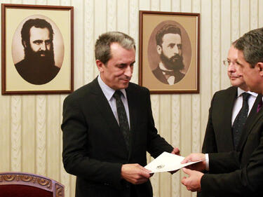 Бъдещият премиер Пламен Орешарски ще обяви състава на кабинета си