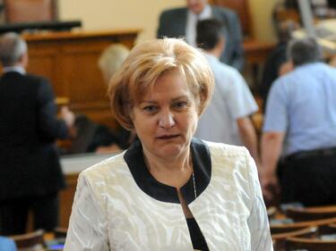 Няма „национализация“ на парите за пенсия, отсече Стоянова