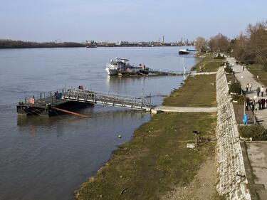 Ниското ниво на река Дунав край Силистра спря корабоплаването