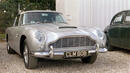 Автомобилът на Джеймс Бонд се продава на търг в Лондон