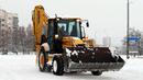 Над 130 машини работят за почистването на снега в София