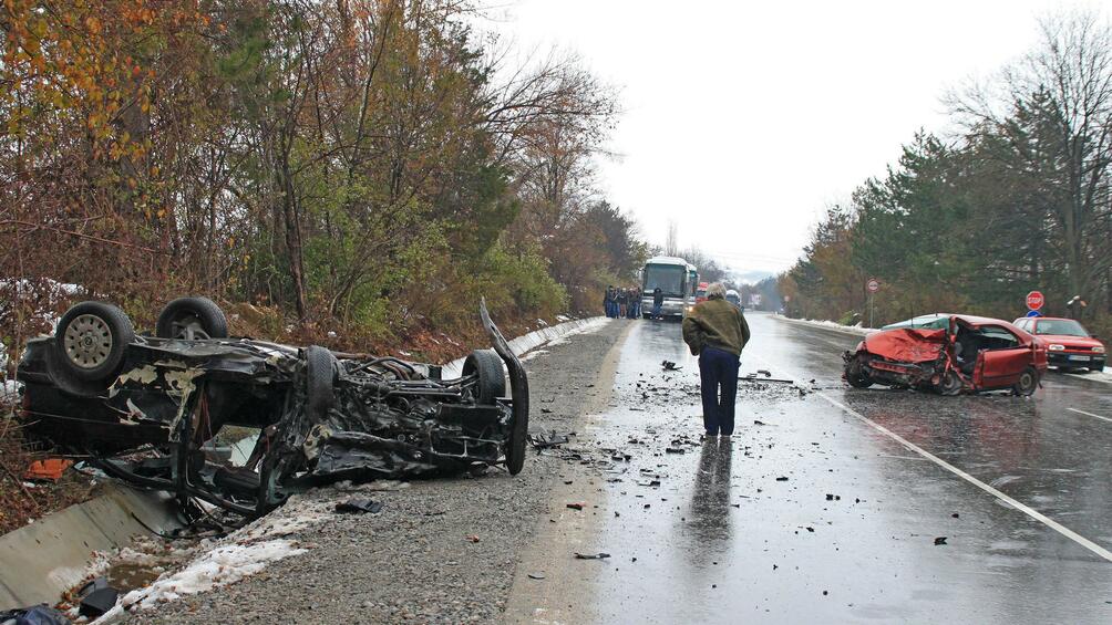 Пиян шофьор предизвика тежка катастрофа на главния път Пловдив –