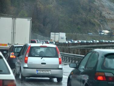 Най-интензивният трафик ще в утрешния ден, 200 000 коли излизат от София