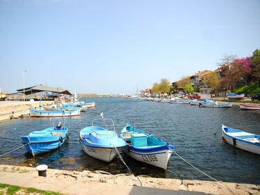 Кметът на Созопол против забраната за строителството на "първа линия" до морето