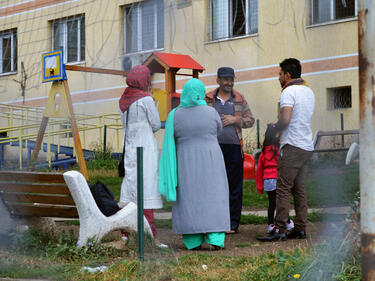 Предлагат бежанците, идващи в България, да бъдат изолирани заради ебола 