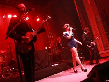 Луди по Hooverphonic