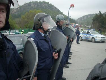 Вучков обеща: Няма да пипаме заплатите и социалните права на полицаите 