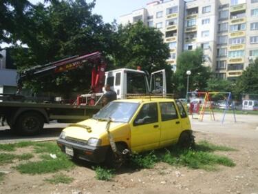 В София за 12 дни глобиха 280 шофьори, паркирали в зелени площи 
