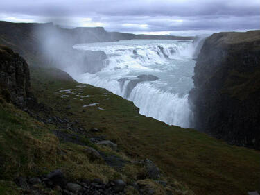 Пет места, които да посетите в Исландия
