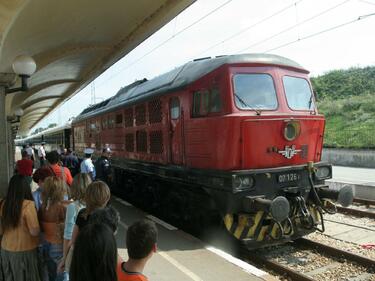 За първи път от 30 години българските железници купуват нови спални вагони
