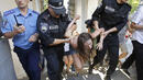Поредната гола провокация на FEMEN завърши с физическо насилие