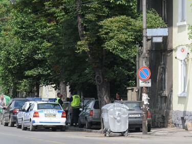 Откриха полуразложените тела на двама възрастни в София