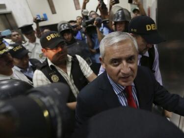 Президентът на Гватемала арестуван за корупция