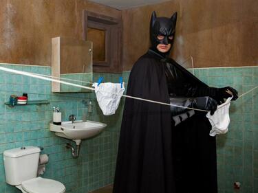 Батман пере гащи в къщата на ВИП Брадър